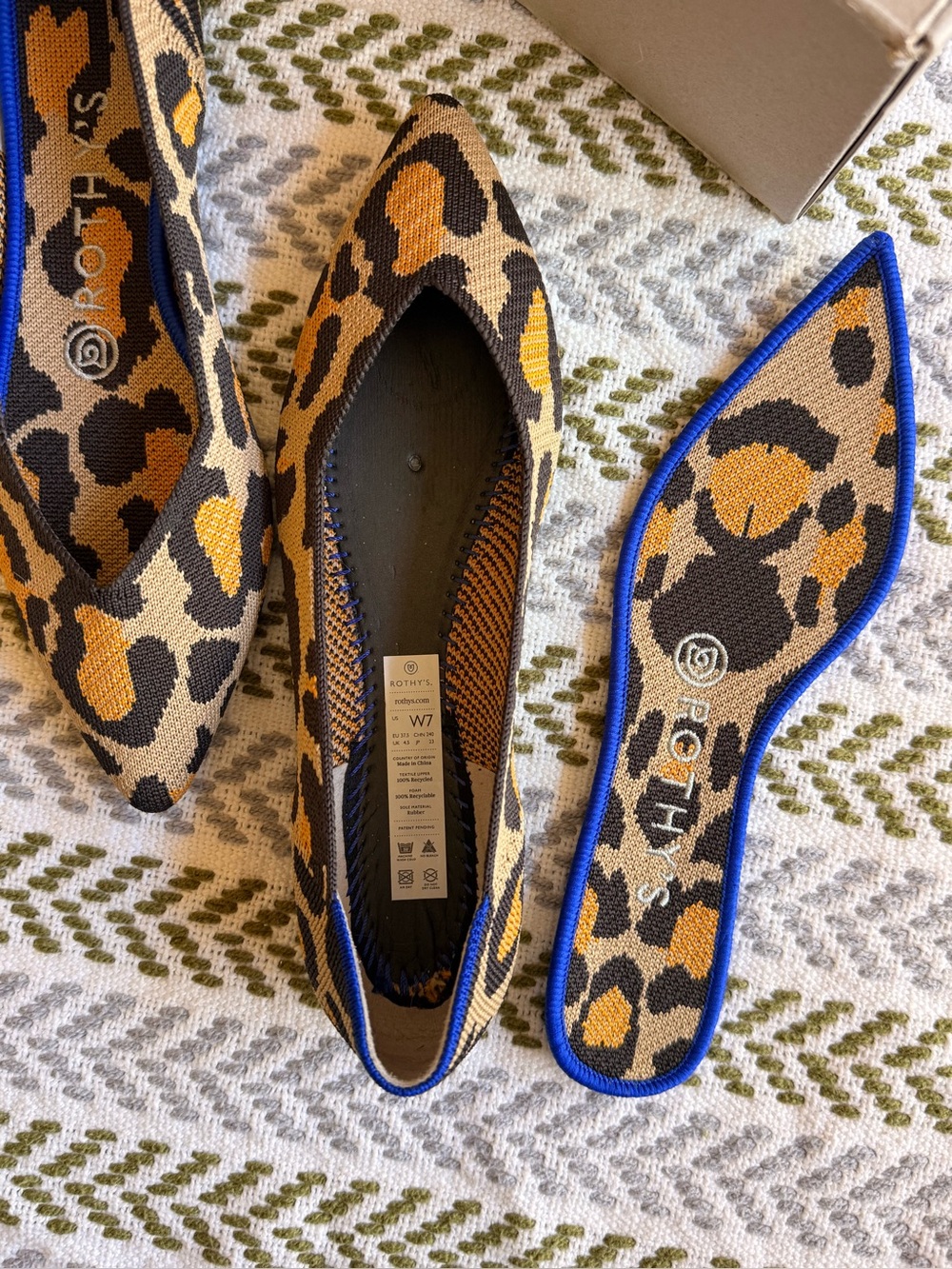 Rothy's Leopard Pointed Toe Flat - Brown/Black size 7 - Picture 3 of 5
